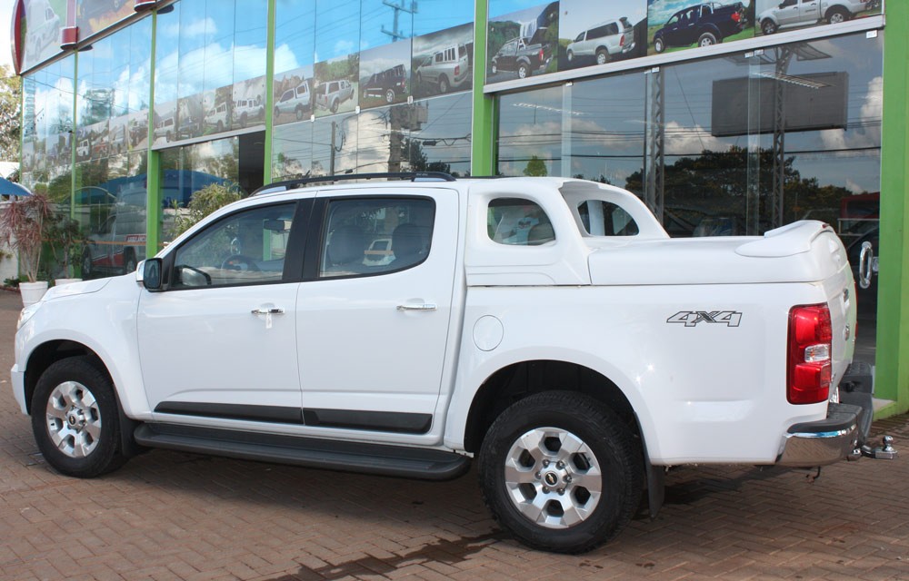 tampao de fibra alto liso para Chevrolet S10 Dupla com Santo Antônio de fibra